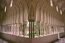 Paradieskreuzgang (Chiostro del paradiso)