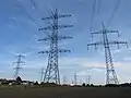 Derzeitiges (2021) provisorisches Ende der neuen 380-kV-Leitung in Köln-Weiden. Ein Weiterbau nach Süden wird 2021 noch durch eine Klage verhindert