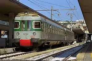 Beiwagen Le 780.008 und Triebwagen ALe 601.016 in Ancona