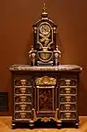 Schrank von André-Charles Boulle mit Uhr von Balthasar Martinot in Gehäuse von Boulle, ca. 1690–1695