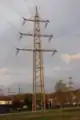 Einstiger Mast der Schwarzwaldleitung südlich des Umspannwerks Wendlingen, seit Umstellung der Hochspannungsleitung Wendlingen-Möhringen von 220 kV auf 110 kV von dieser genutzt.