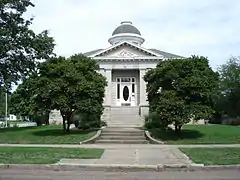 Eingang zur öffentlichen Bücherei (Public Library)