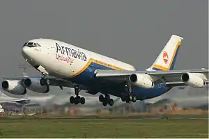 Iljuschin Il-86 der Armenian Airlines