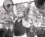 Arnold Luhaäär, Silber 1928 und Bronze 1936 im Gewichtheben