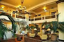 Foyer (2005)