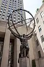 Die Atlas-Statue vor dem Büroturm
