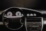Kombiinstument mit Bordcomputer und Auto-Check
