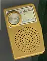 Transistorradio mit Hinweis „Solid State“