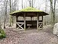 Schutzhütte an der Kreuzung unterhalb vom Hoher Rodberg