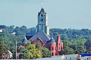 Das Clinton County Courthouse in Clinton, gelistet im NRHP Nr. 81000230