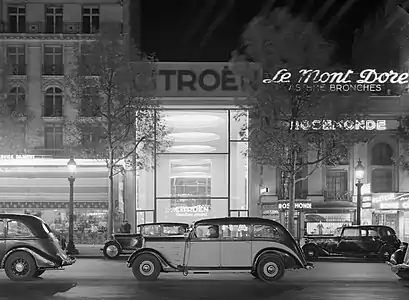 Champs-Elysées (1935)