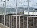 Blick auf die Schnellfahrstrecke am Bahnhof Avignon TGV
