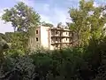 Verlassenes Wohnhaus am Flugplatz