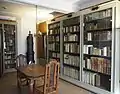 Bücherschrank