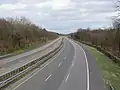 Kaum befahrene sechsstreifige BAB&nbsp;66 am Autobahnende in Bergen-Enkheim. Das Foto entstand an einem Montag gegen 17 Uhr