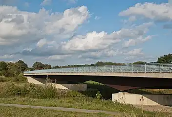 Bundesstraße 57  bei Linnich (Rurbrücke)