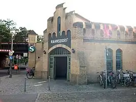 Empfangsgebäude