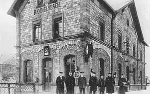 Bahnhof Rammelsbach mit Personal vor dem Ersten Weltkrieg