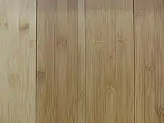 Parkettstäbe aus horizontal verleimten Stäbchen