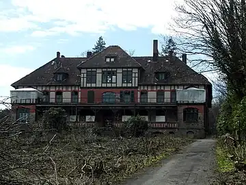 Freigelegte Grundstückszufahrt (Frühjahr 2016)