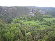 Amselgrund mit Amselsee, Lokomotive und dem Talwächter