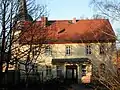 Dorfschule und Kirche