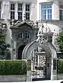 Östliches Gartentor mit Georgsfigur