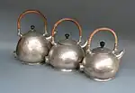 Ein Modell in drei Größen:1,25 l, 1,0 l und 0,75 l Fassungsvermögen