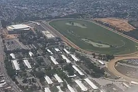 Luftbild des Belmont Park mit der im Bau befindlichen UBS Arena im Juni 2021
