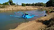 Amphibischer Saugbagger zum Sammeln von Sediment aus Stand- und Fließgewässern