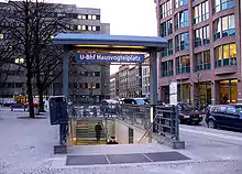 Geländer am U-Bahnhof Hausvogteiplatz