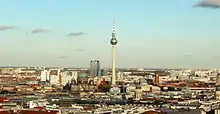 Ausblick von der Aussichtsplattform auf dem Kollhoff-Tower