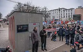 Nachbau von Alexei Nawalnys Strafisolator