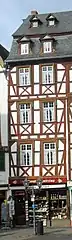 Wohn- und Geschäftshaus