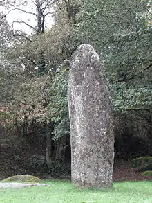 Menhir de Kerampeulven