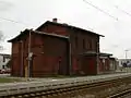 Bahnhofsgebäude am sanierten Teilstück, Ribnitz-Damgarten Ost
