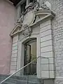 Boineburg-Portal im früheren Bibliotheksgebäude (2011)