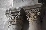 Kapitelle im Chorumgang