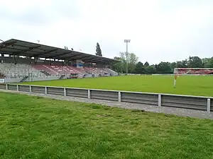 Die Haupttribüne im Eintracht-Stadion am Heideweg