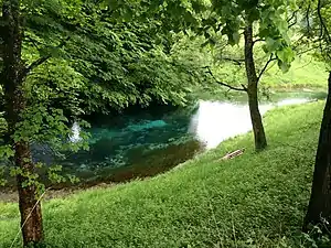 Blaue Quelle, eine Karstquelle im Unterinntal