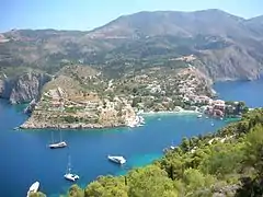 Blick von der Burg auf den Ort Assos
