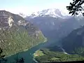 Blick von der Archenkanzel nach Süden; über dem Königssee der Funtenseetauern