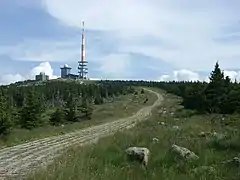 Der Brocken wird Schauplatz in Teil&nbsp;3, wobei die Aufnahmen auf dem Hexentanzplatz bei Thale entstanden