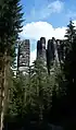 Der Bloßstock von der Unteren Affensteinpromenade aus, rechts davon Kreuzturm und Morsche Zinne