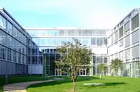 U-förmiger Neubauteil von „Rheinwerk 1“