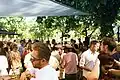 Im Sommer gab es einen Außenbereich, der eine Quelle für Differenzen mit der Nachbarschaft war