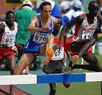 Bouabdellah Tahri, 2006 EM-Dritter (blaues Trikot) – Rang&nbsp;fünf /Tareq Mubarak Taher (ganz rechts) – Rang&nbsp;acht