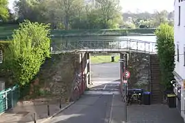 Bremen: Drehflügelfluttore an einem Deichschart