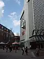 Rechts Hortenfassade, links Kaufhaus C&A