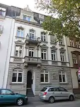 Wohn- und Geschäftshaus